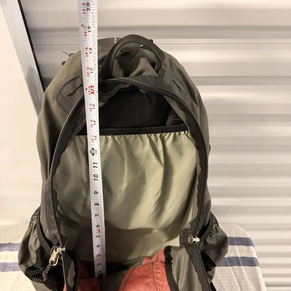Kelty Santa Fe H2O Hydration Backpack Hiking Daypack Camping Green Red